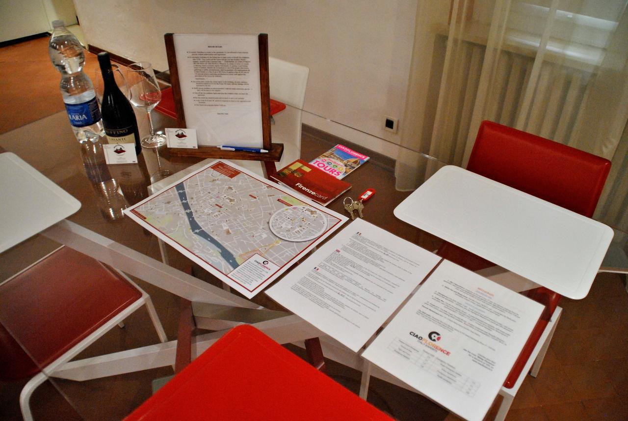 Firenze Rentals Suite Servi Eksteriør bilde